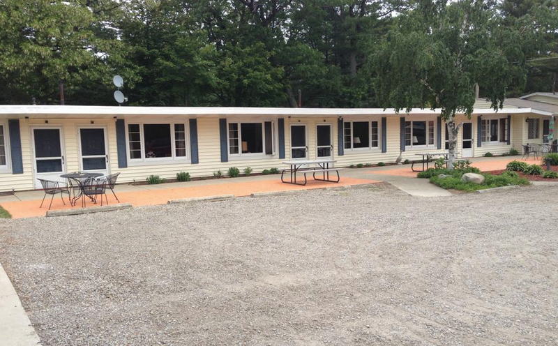 Lakeview Motel - From Facebook (newer photo)